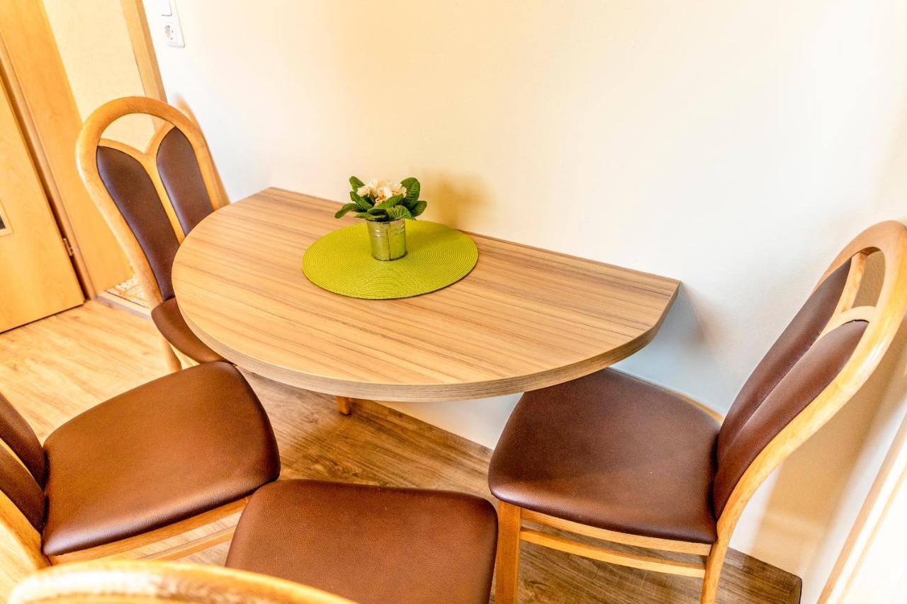Bartlhof-Ferienwohnungen-Zimmer Burglengenfeld Ngoại thất bức ảnh